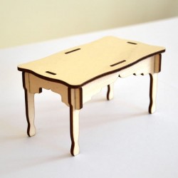 Table à manger miniature 3D en bois