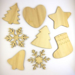 Pack suspension n°5 : 8 objets de Noël en bois